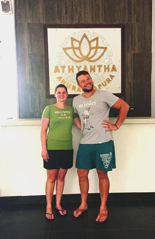 אנוראדפורה Athyantha Resort מראה חיצוני תמונה